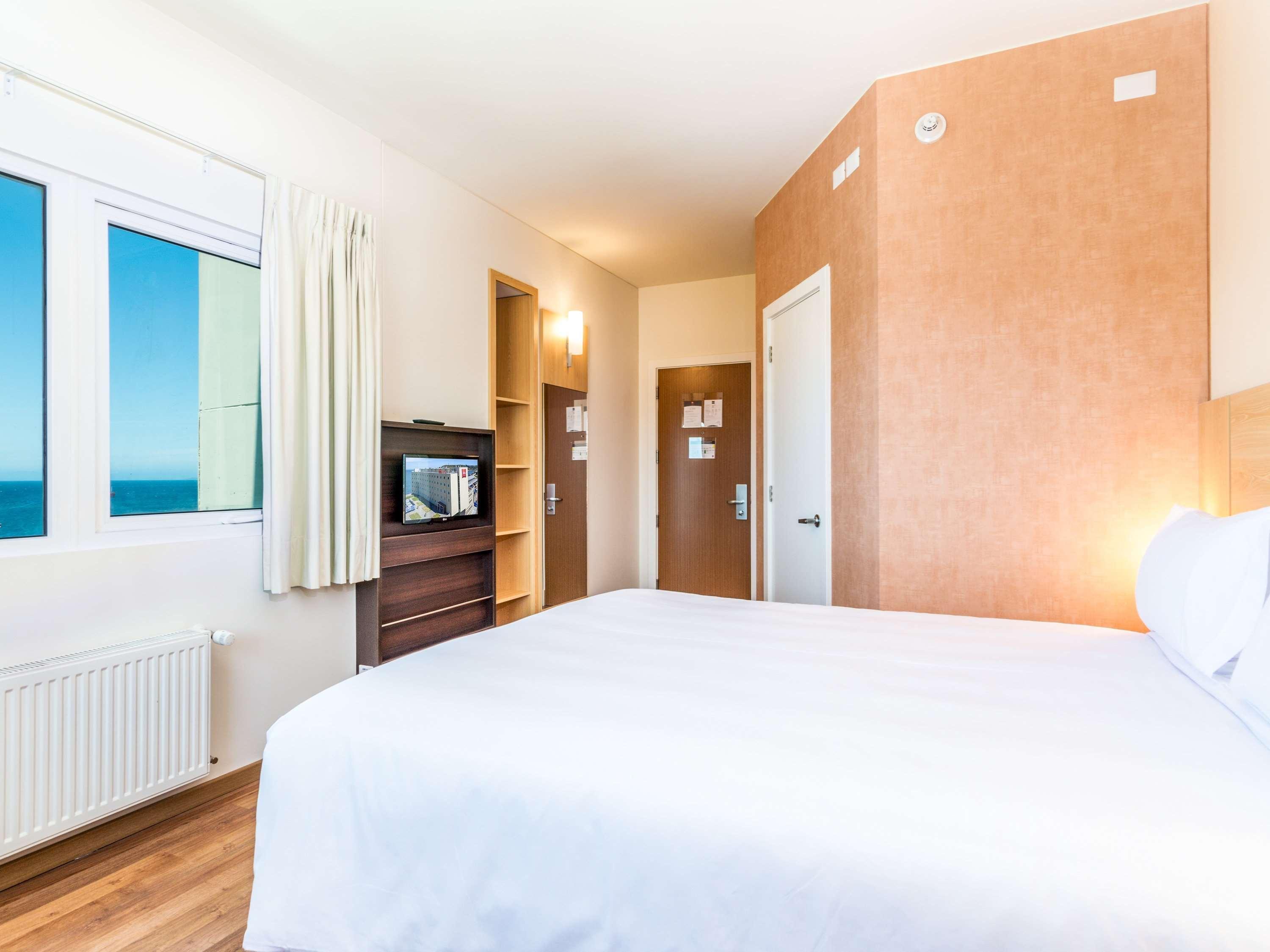 Ibis Puerto Montt Hotel Eksteriør billede