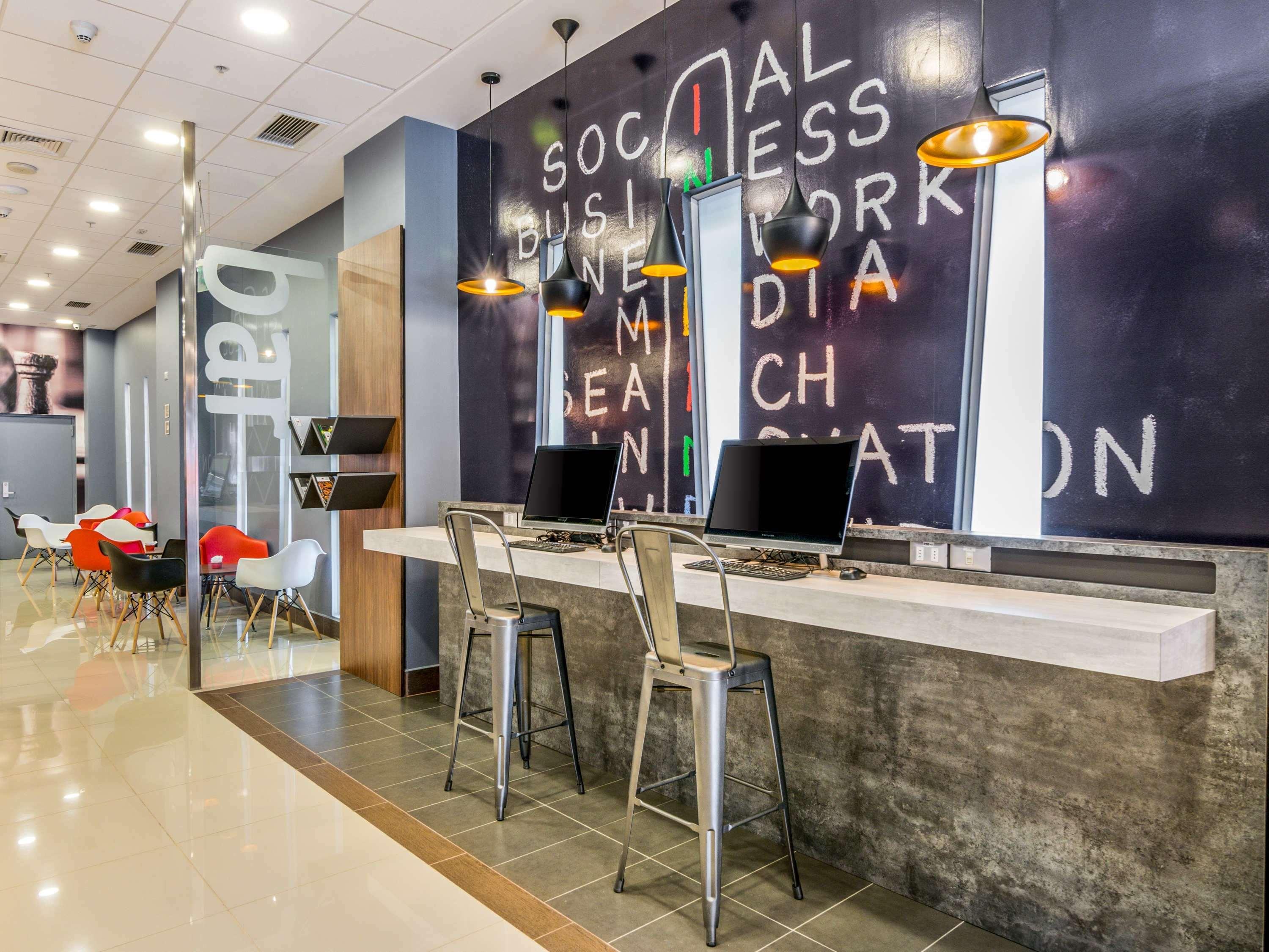 Ibis Puerto Montt Hotel Eksteriør billede