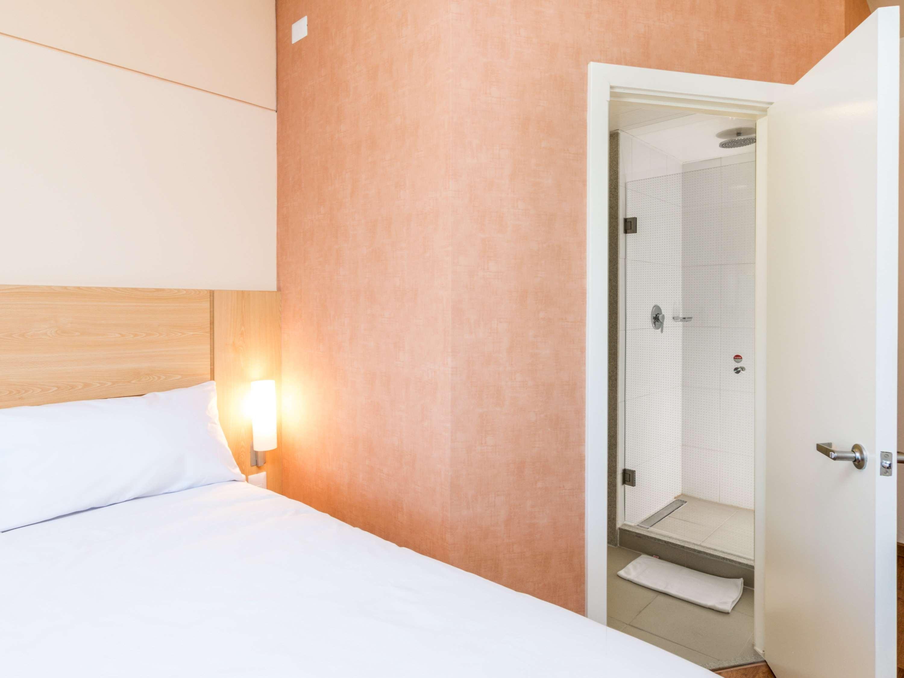 Ibis Puerto Montt Hotel Eksteriør billede