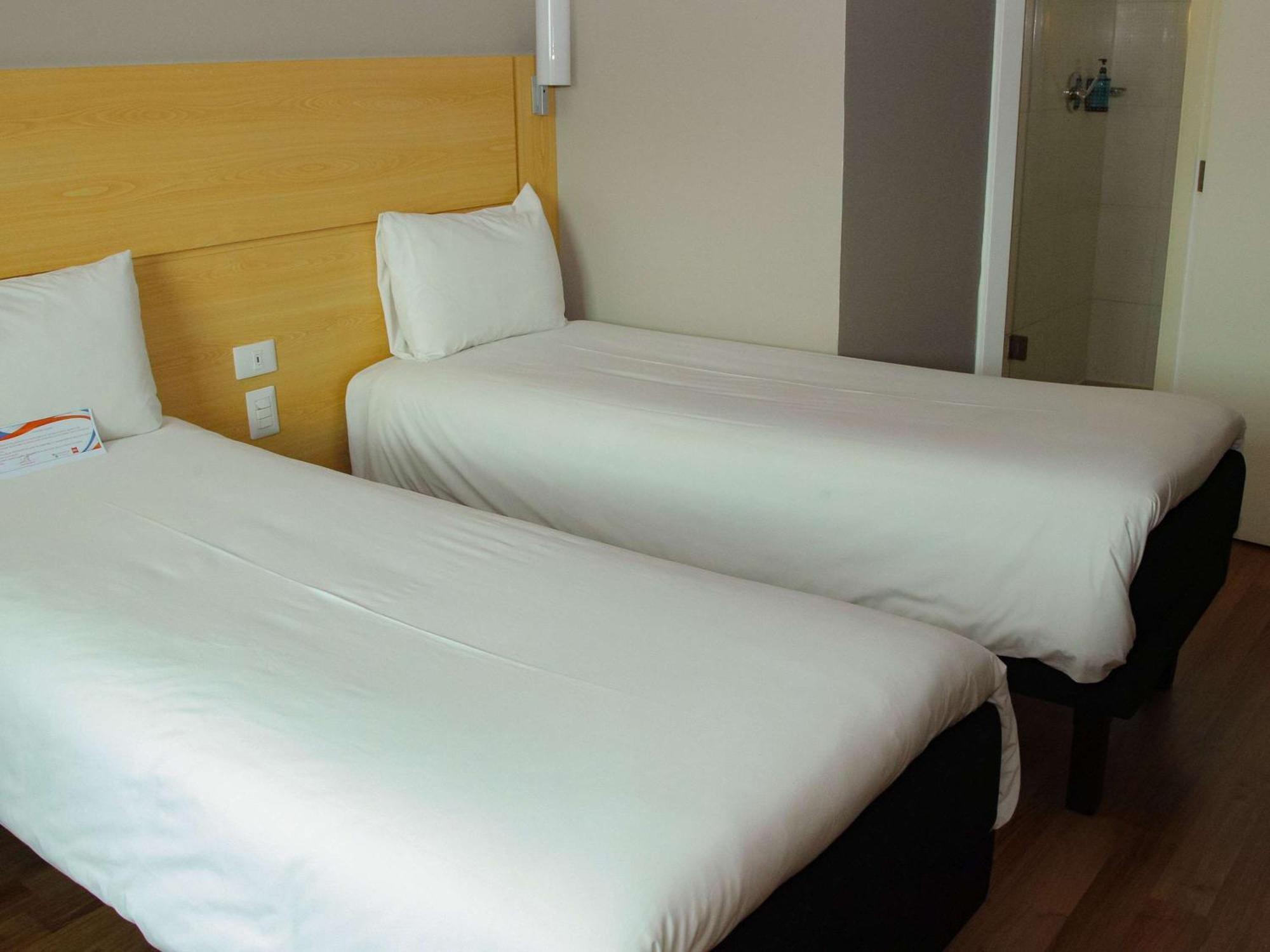 Ibis Puerto Montt Hotel Eksteriør billede