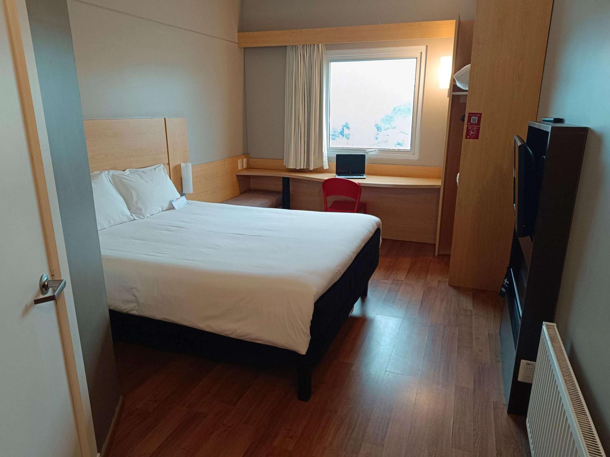 Ibis Puerto Montt Hotel Eksteriør billede